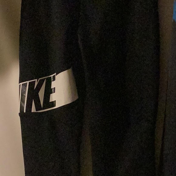 Nike black & Under Armor gray unisex sweat pants with pockets # large youth - Picture 10 of 15